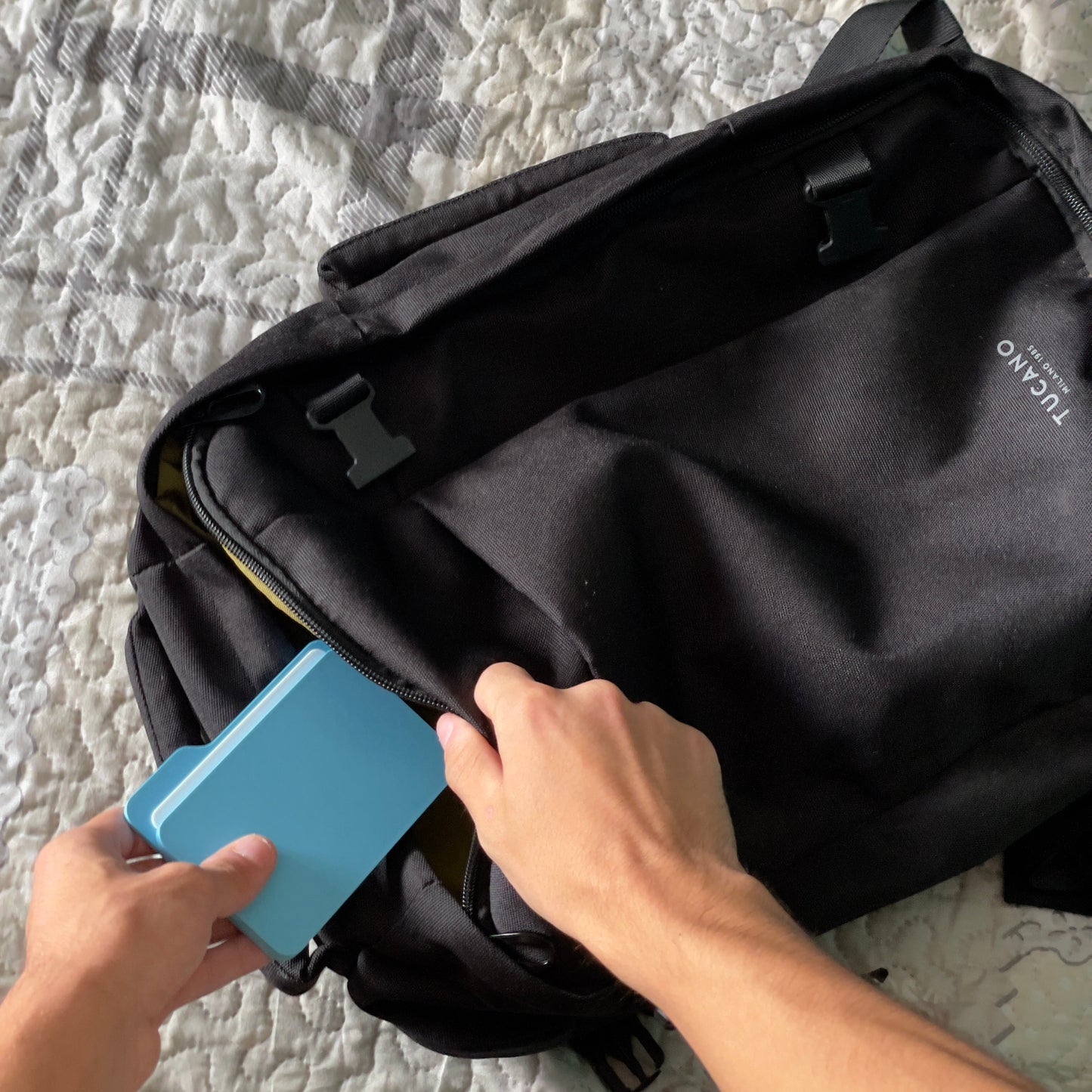 foldSSD- SSD Case Inspired by digital folder